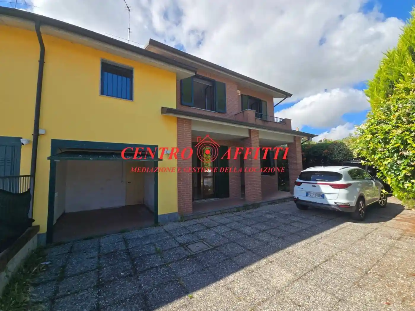 Villa in affitto a Cura Carpignano