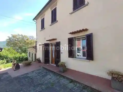 Villa in vendita a Quarrata