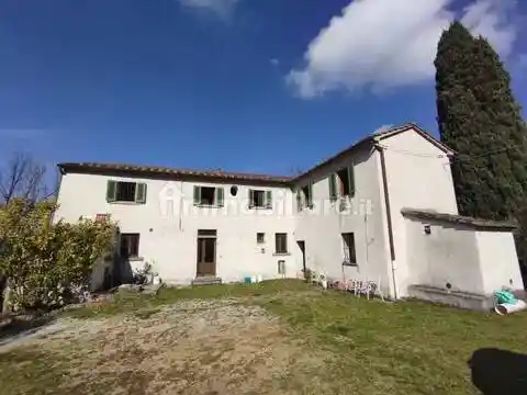 Villa in vendita a Quarrata