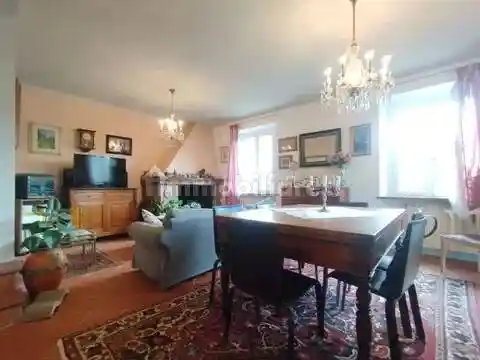 Villa in vendita a Quarrata