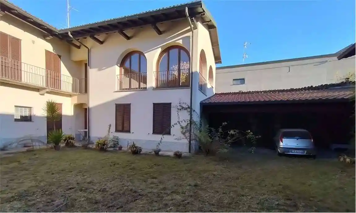 Villa in affitto a Castellanza