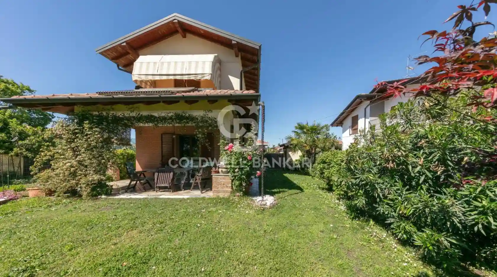 Villa - foto 2
