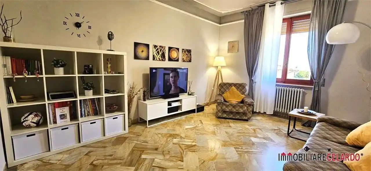 Appartamento in vendita a Casole d'Elsa