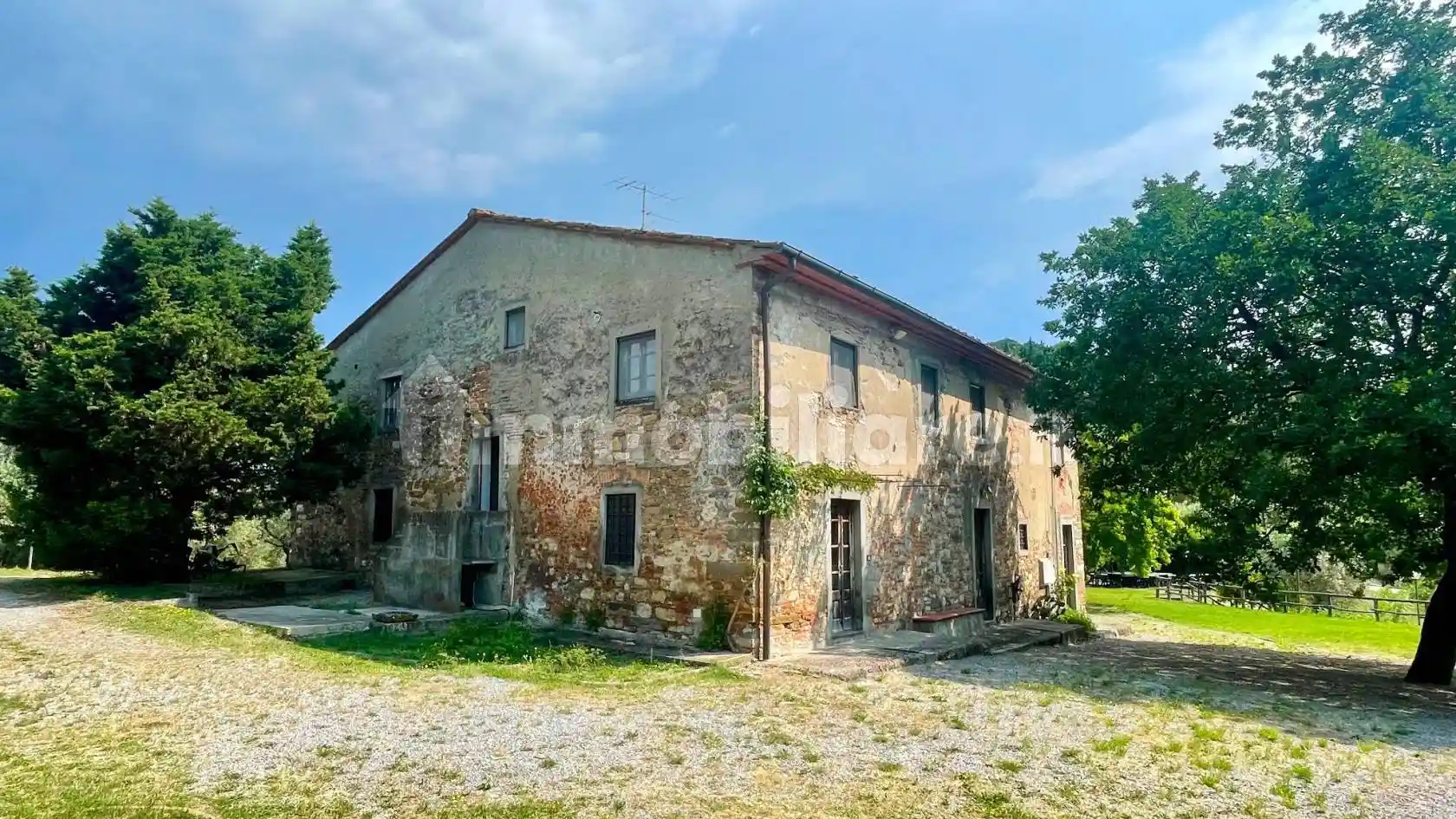Rustico - Casale in vendita a Carmignano