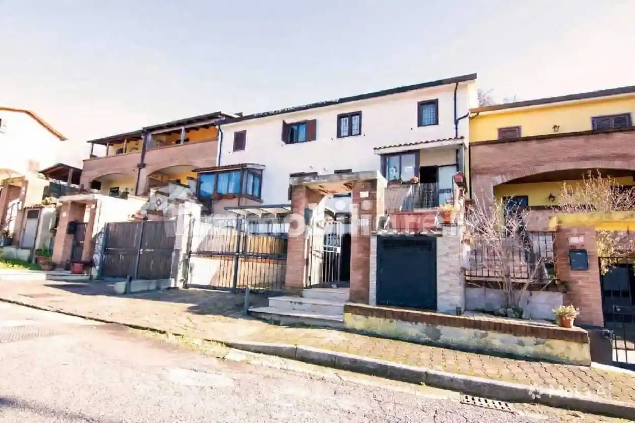 Villetta a schiera in vendita a Pratola Serra
