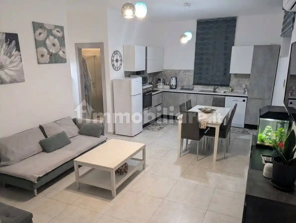 Casa indipendente in vendita a Barcellona Pozzo di Gotto