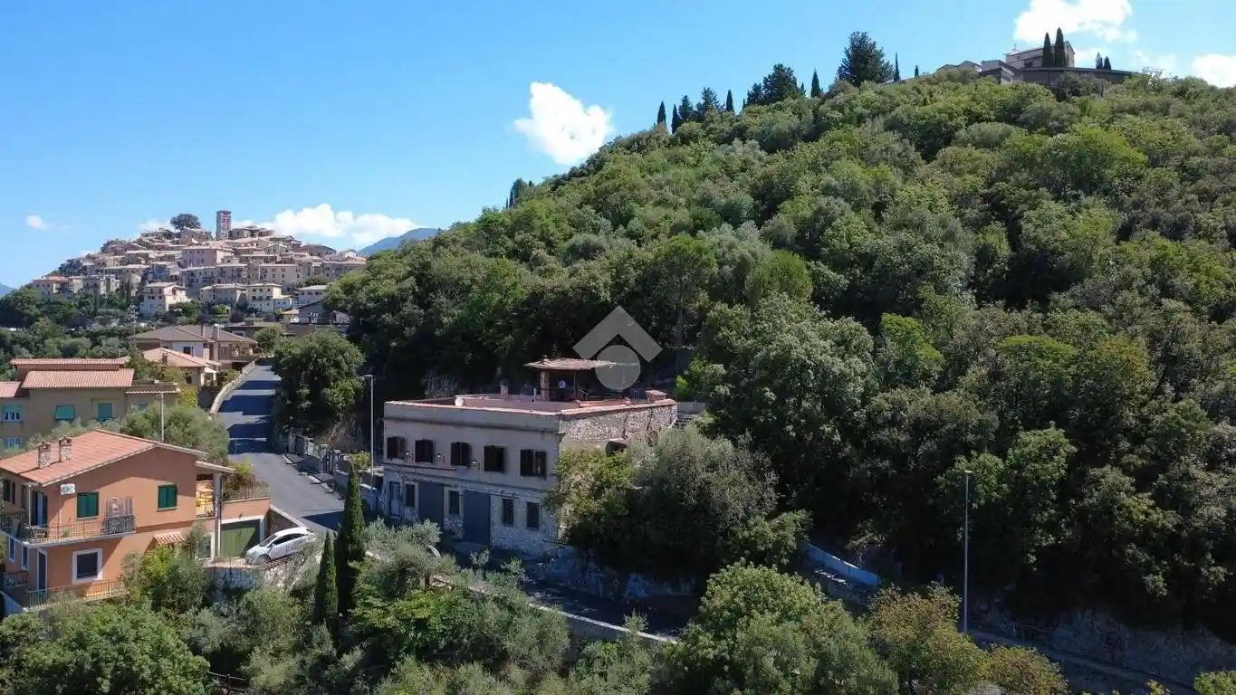 Casa indipendente in vendita a Casperia