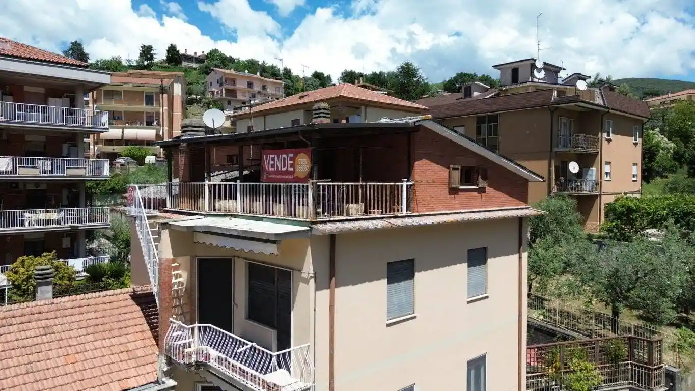 Appartamento in vendita a Poggio Mirteto