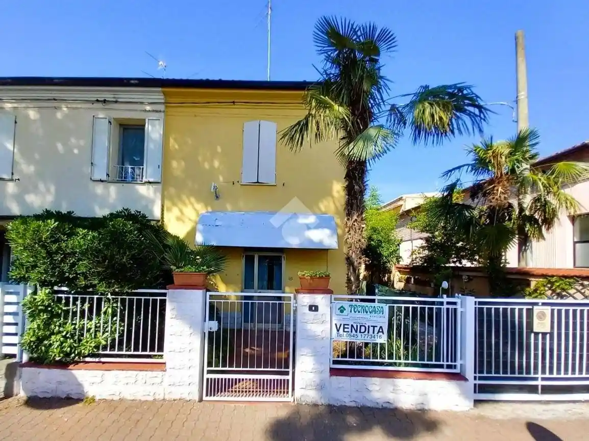 Casa indipendente in vendita a Bagnacavallo