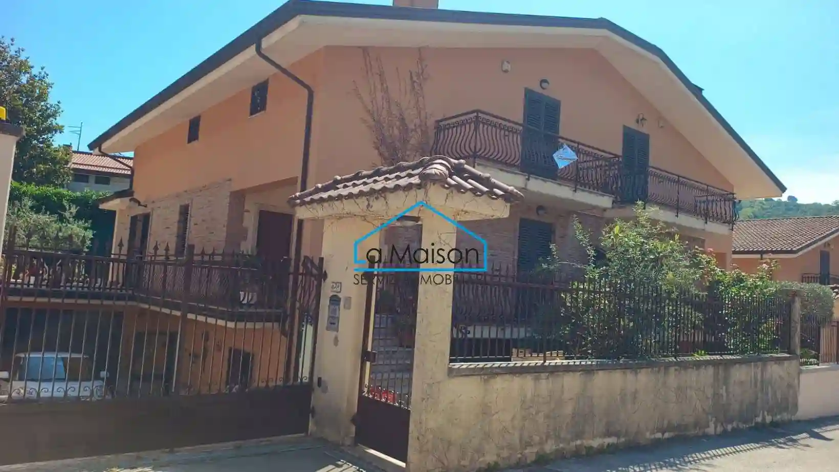 Villa - foto 2