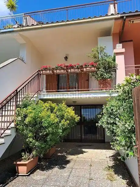 Villetta a schiera in vendita a Sutri