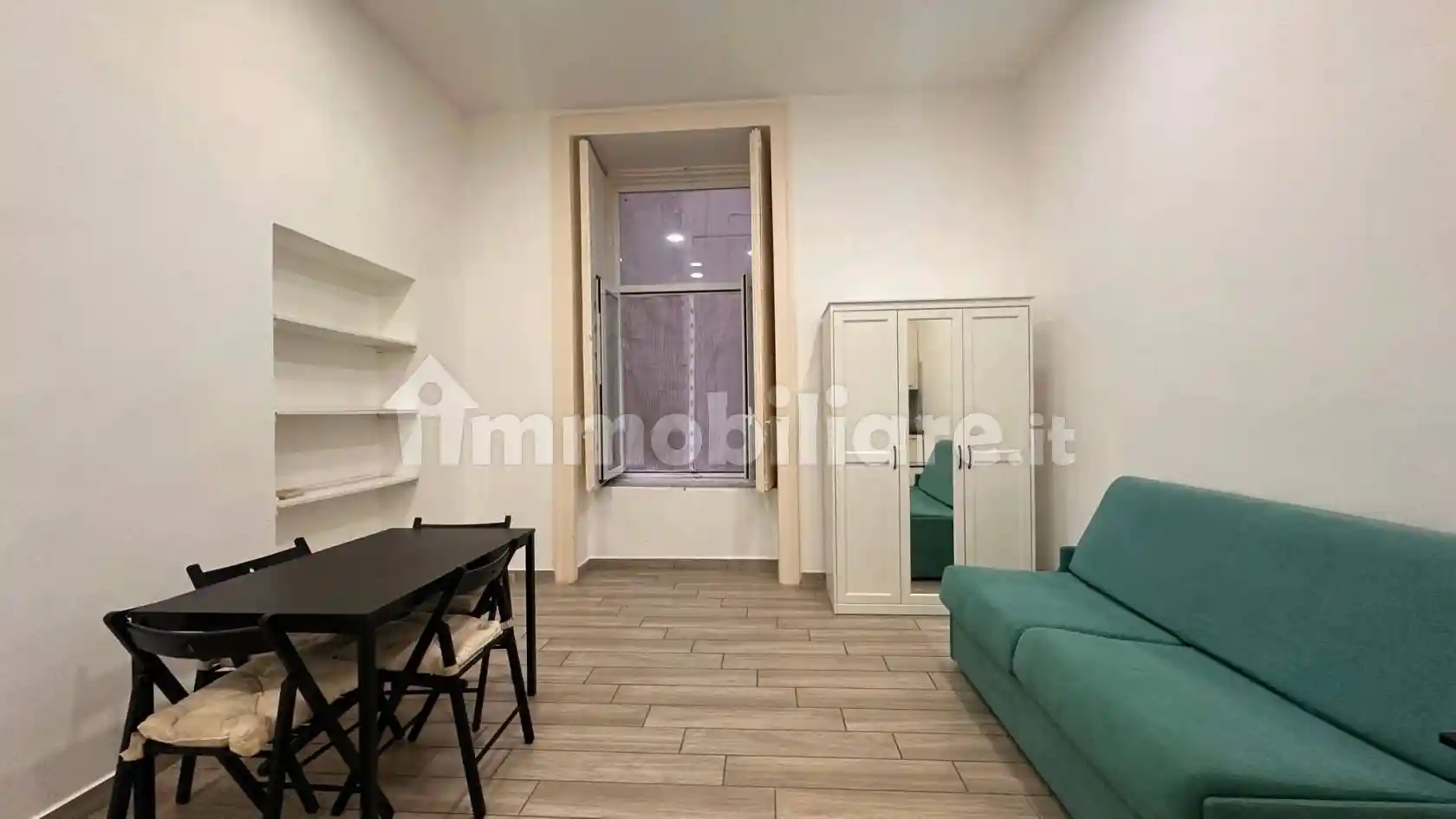 Appartamento in affitto a Napoli
