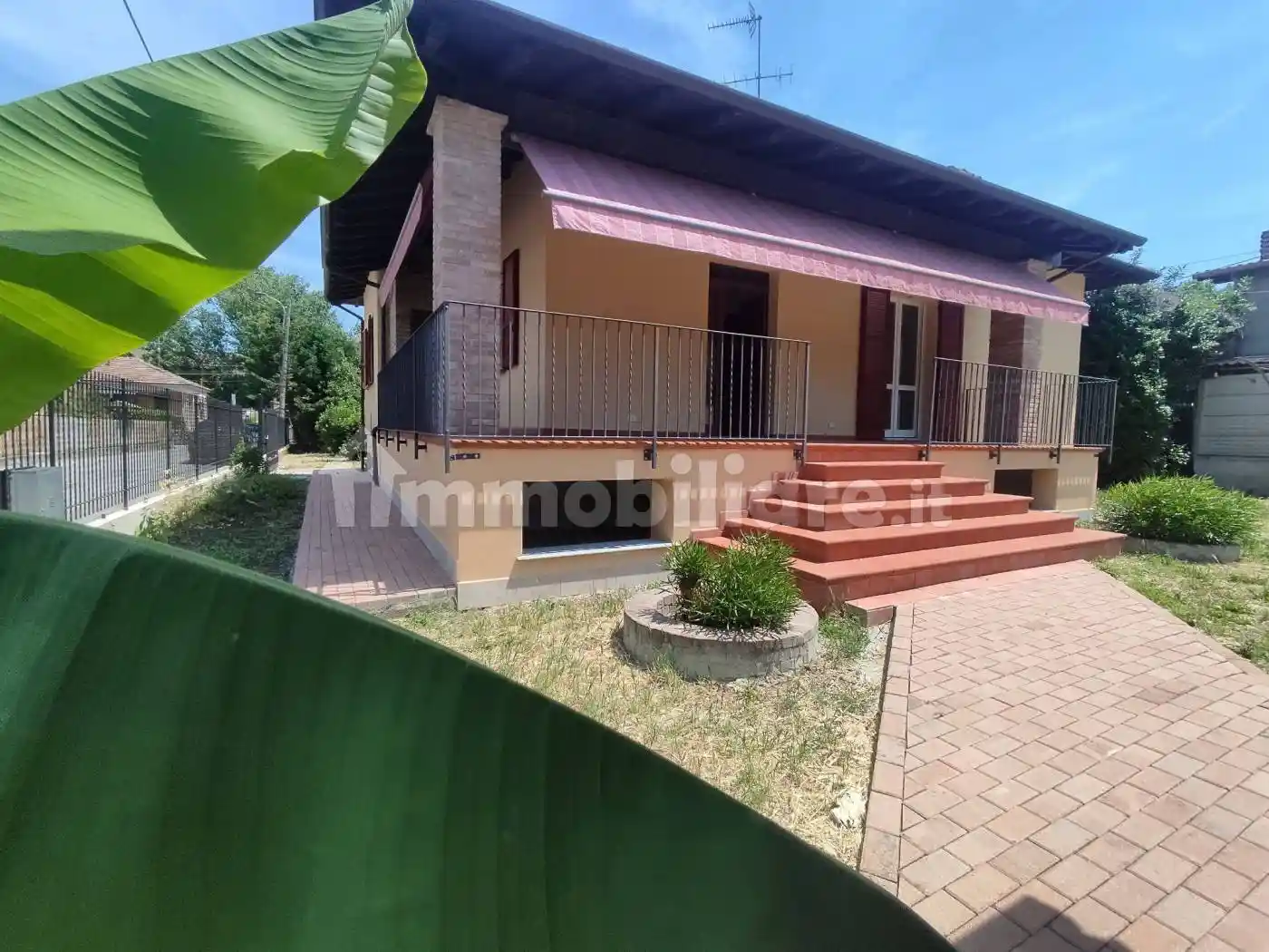 Villa in vendita a Casteggio