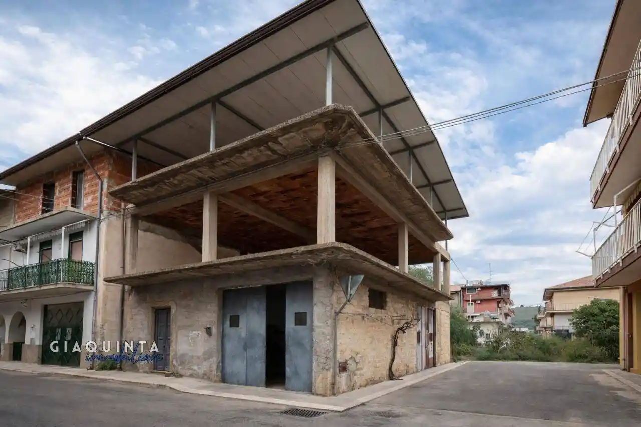 Casa indipendente in vendita a Palagonia