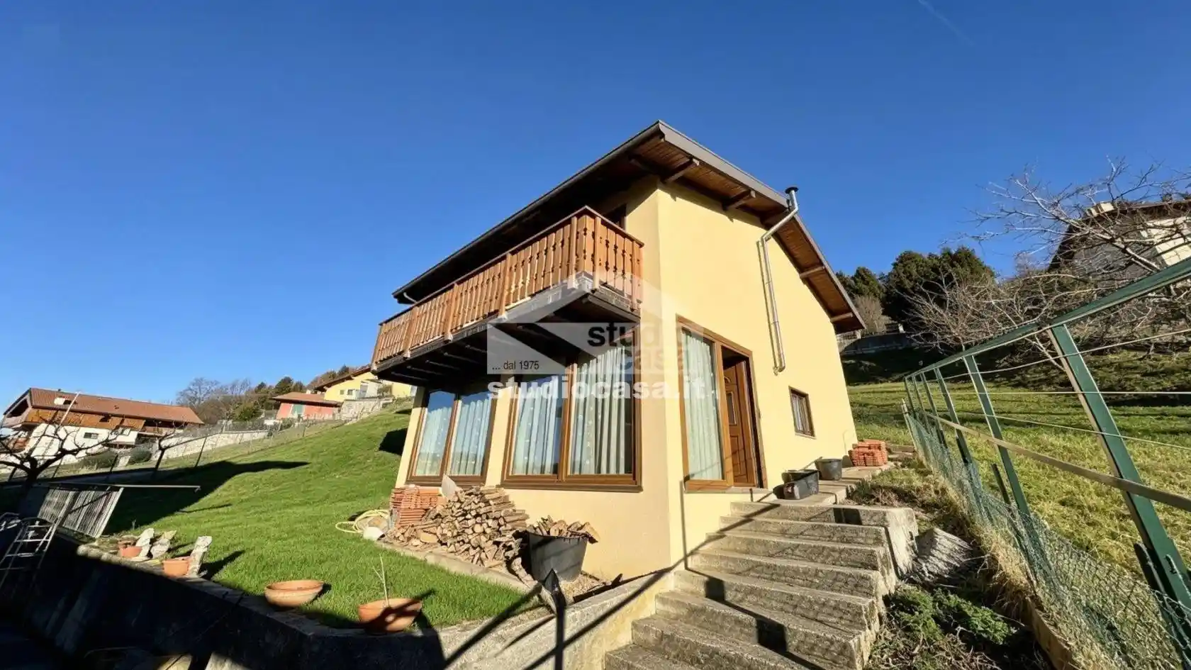 Casa indipendente in vendita a Bossico