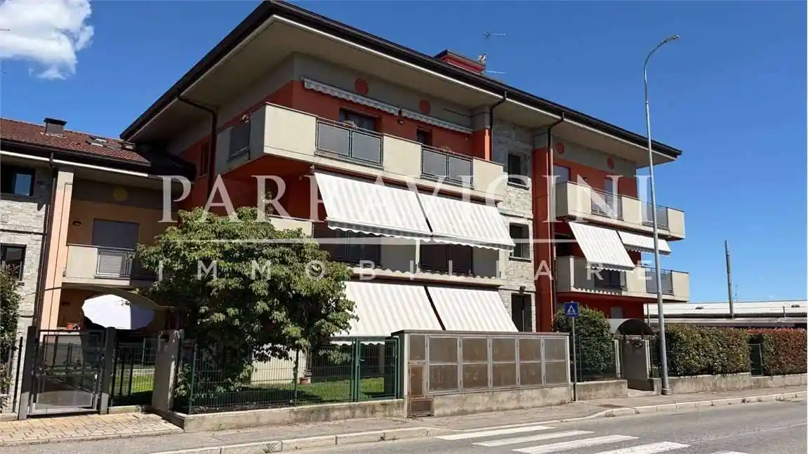 Appartamento in vendita a Brenna