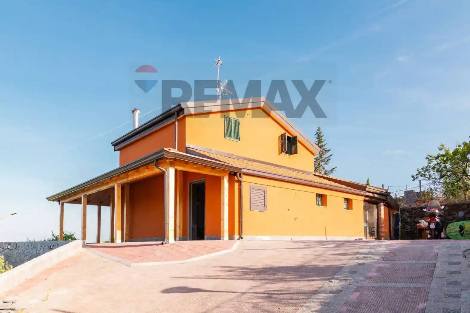 Villa in vendita a Aci Sant'Antonio