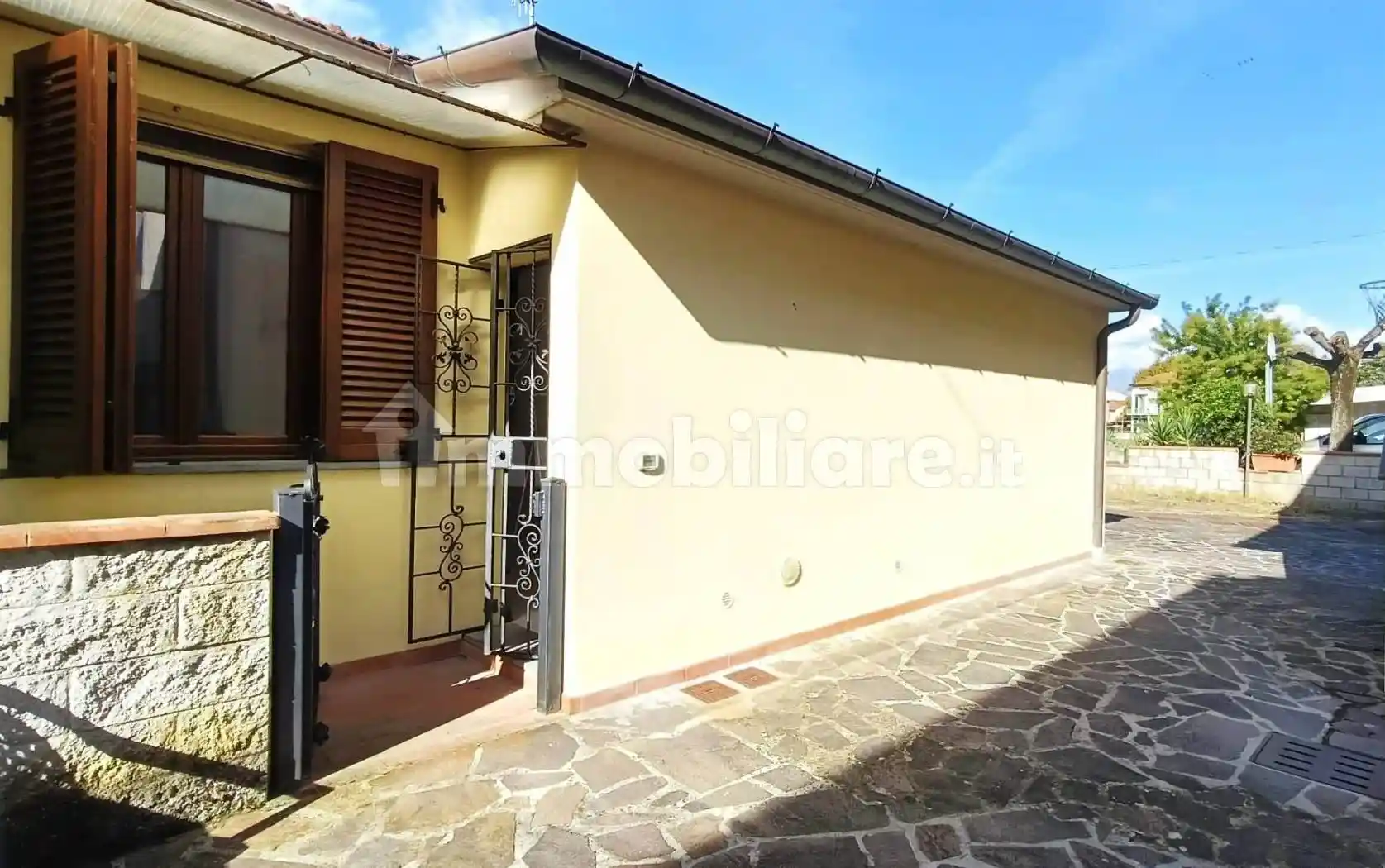 Casa indipendente in vendita a Pistoia