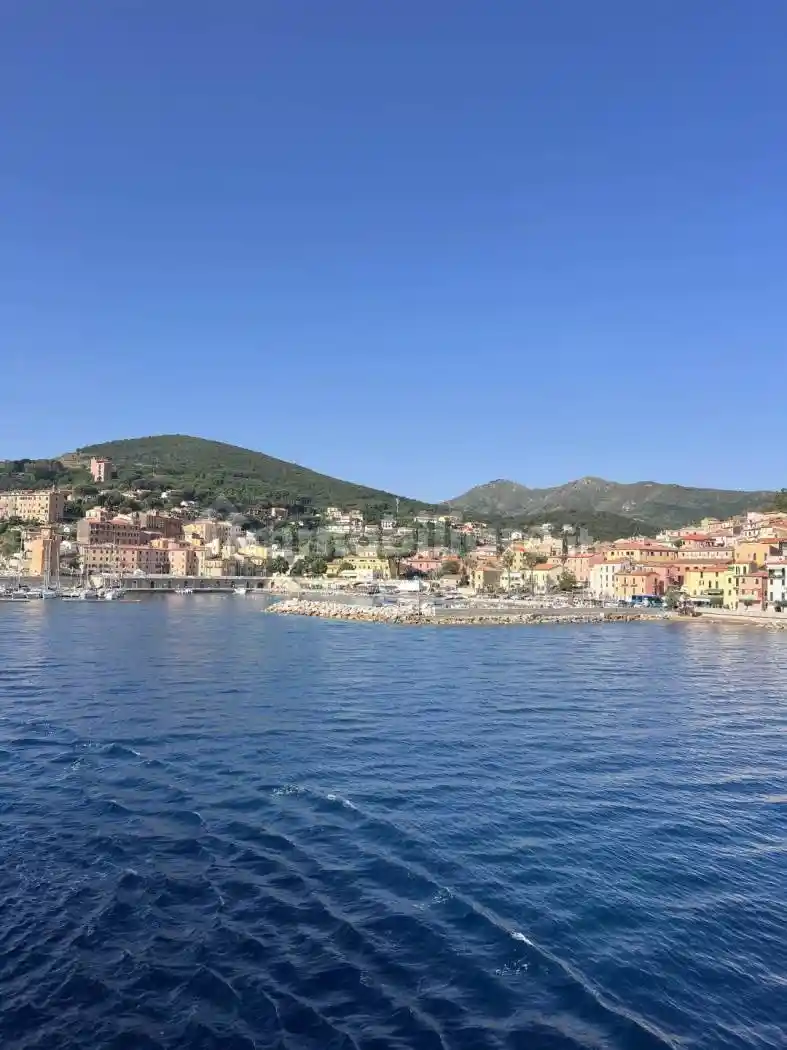 Rustico - Casale in vendita a Rio