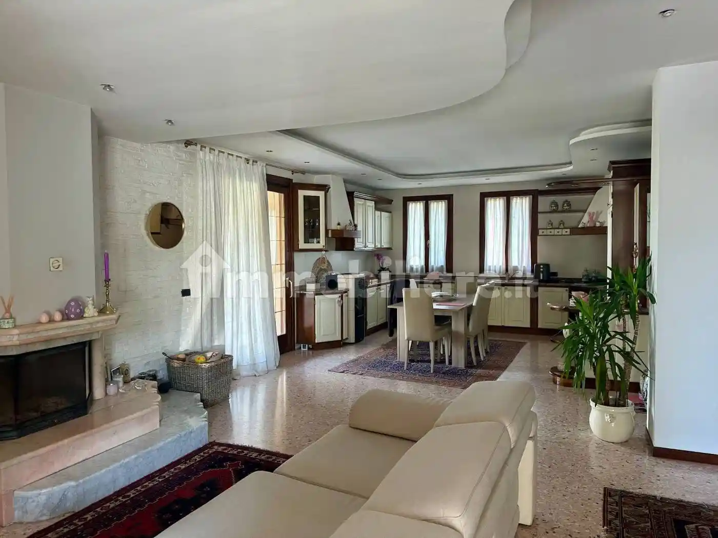 Villa in vendita a Loria