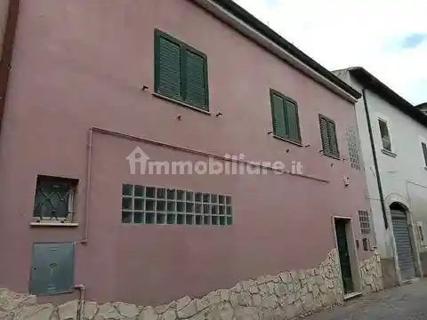 Villa in vendita a Popoli