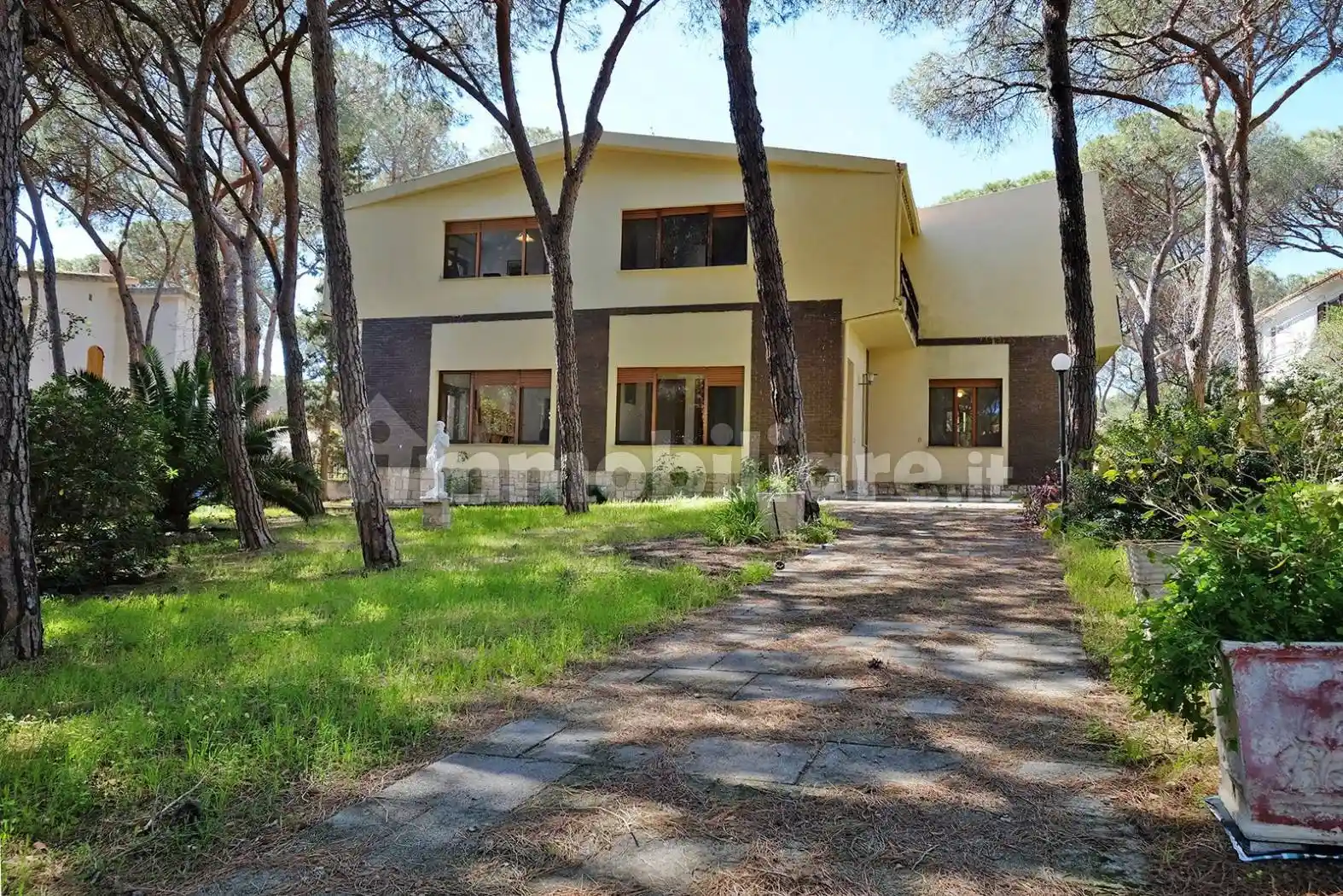 Villa in vendita a Pula
