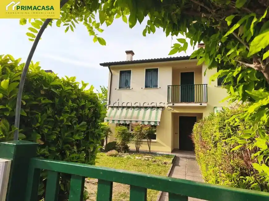 Villetta a schiera in vendita a Trebaseleghe