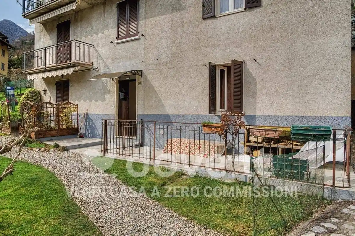 Villa in vendita a Santa Brigida