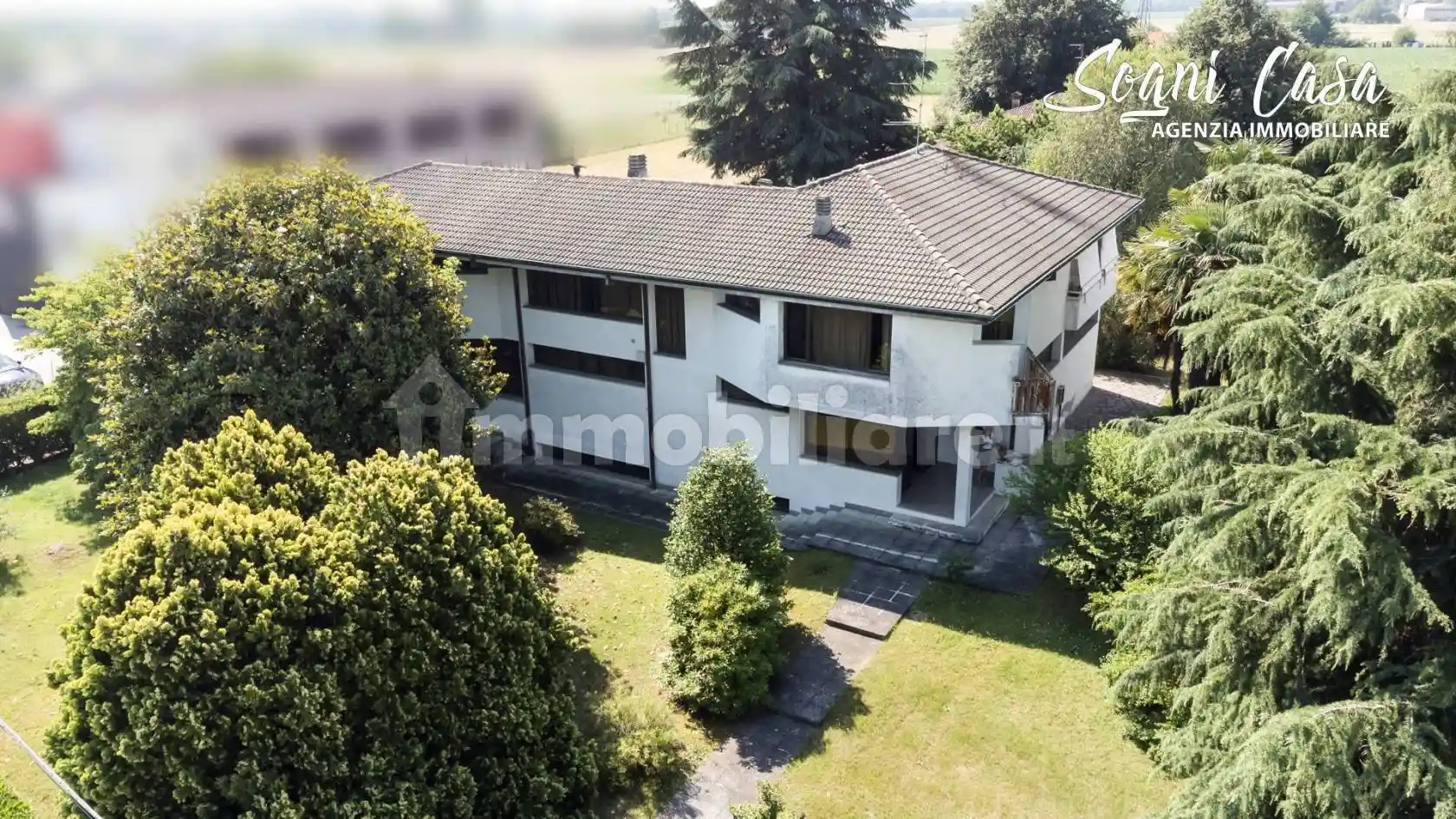 Villa in vendita a Bellinzago Novarese