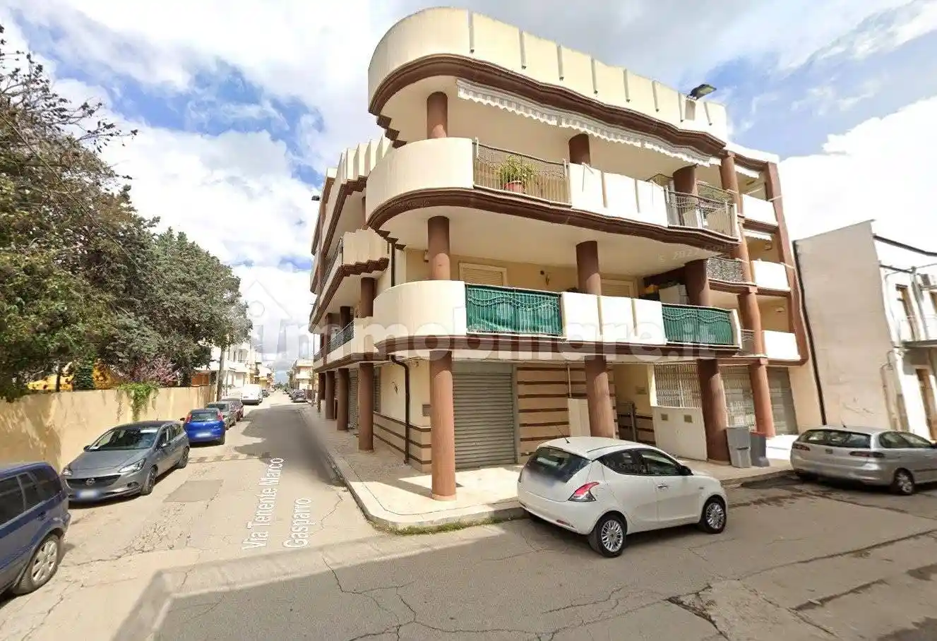 Appartamento in vendita a Turi