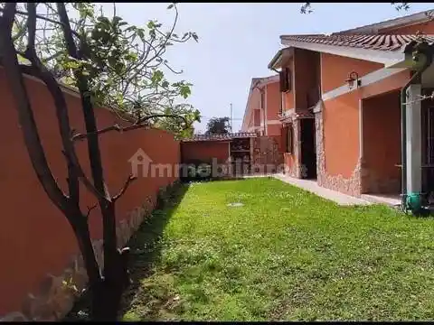 Villa in vendita a Ardea