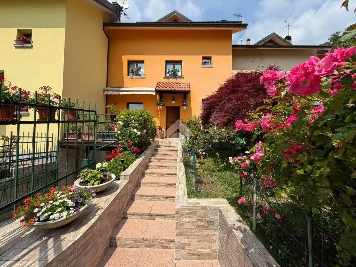 Villetta a schiera in vendita a Calolziocorte