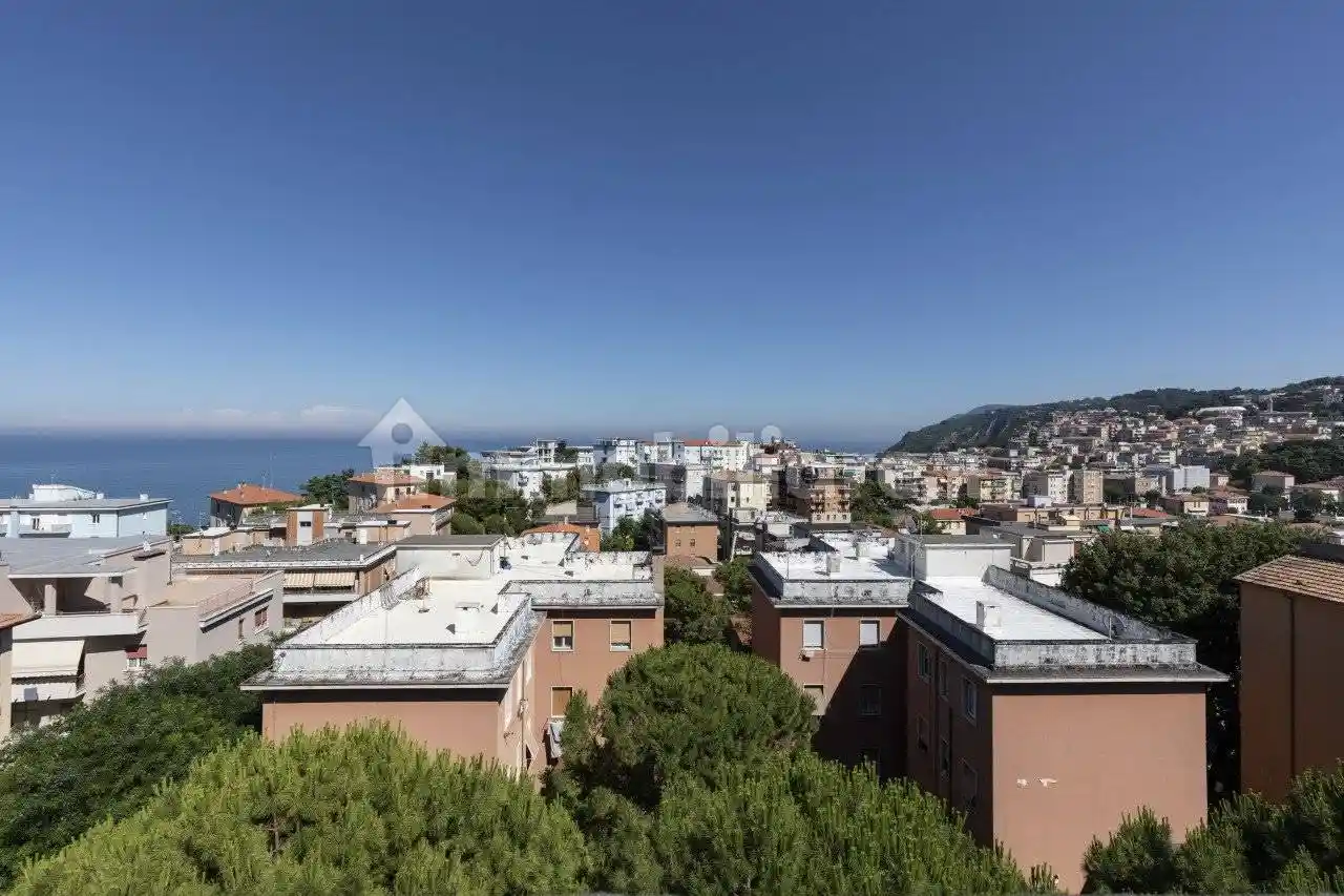 Appartamento in vendita a Ancona