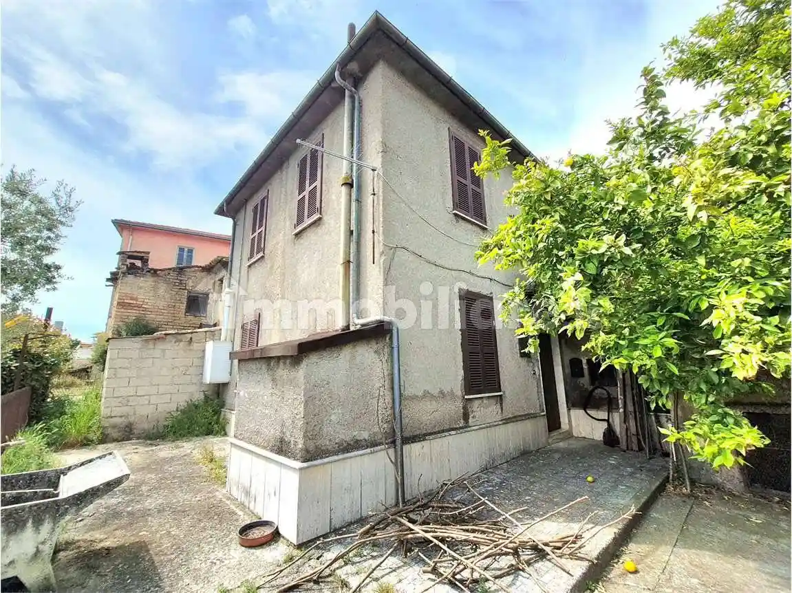 Casa indipendente in vendita a Monte San Giovanni Campano