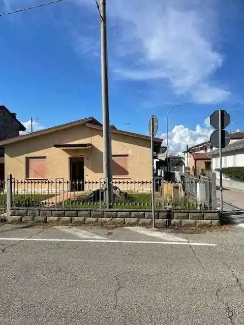 Casa indipendente in vendita a Taglio di Po