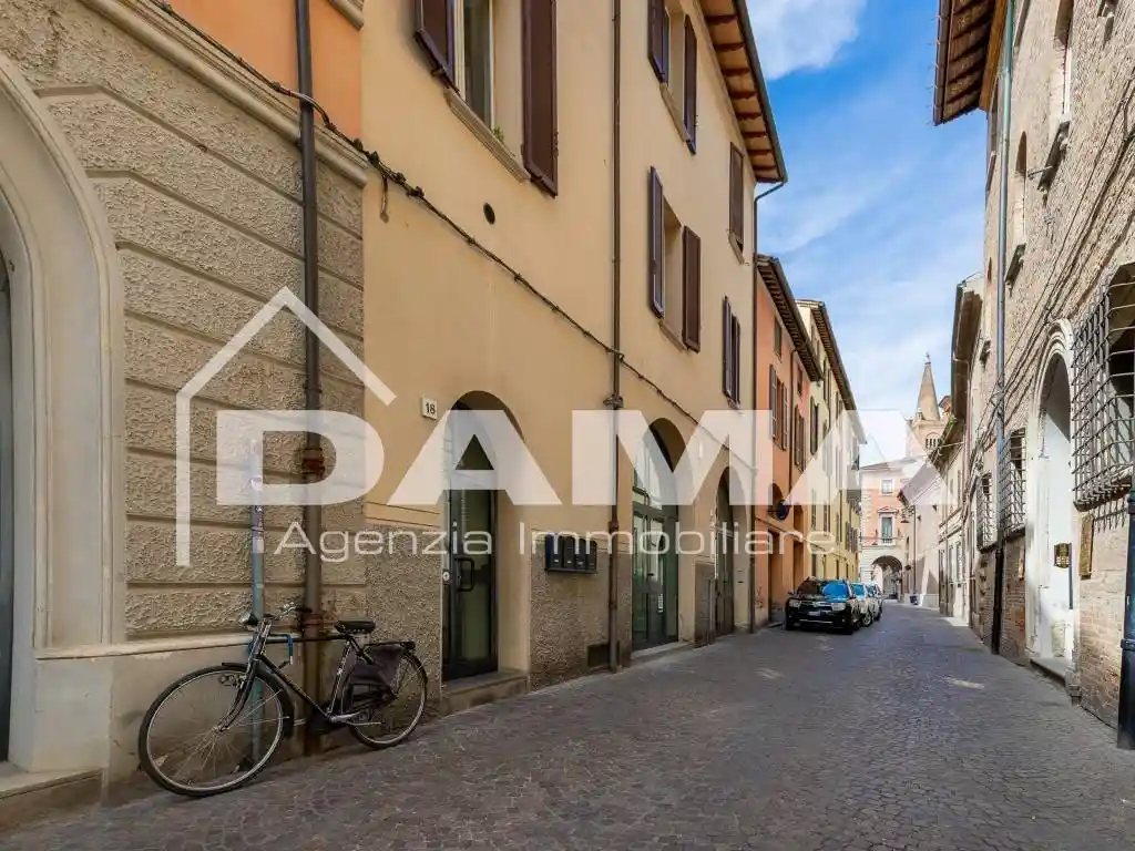 Appartamento in vendita a Forlì