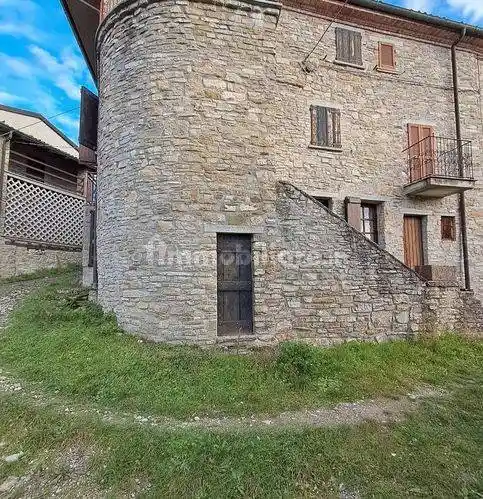 Rustico - Casale in vendita a Zavattarello