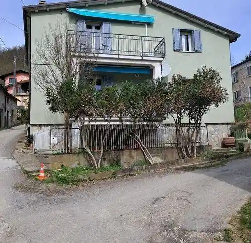 Villa in vendita a Casteggio