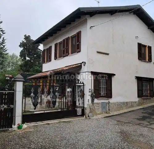 Villa in vendita a Montescano
