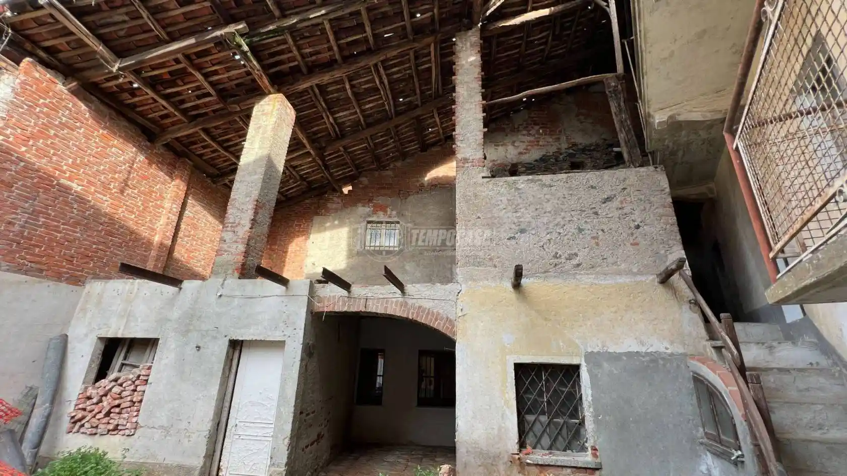 Casa indipendente in vendita a Fiorano Canavese