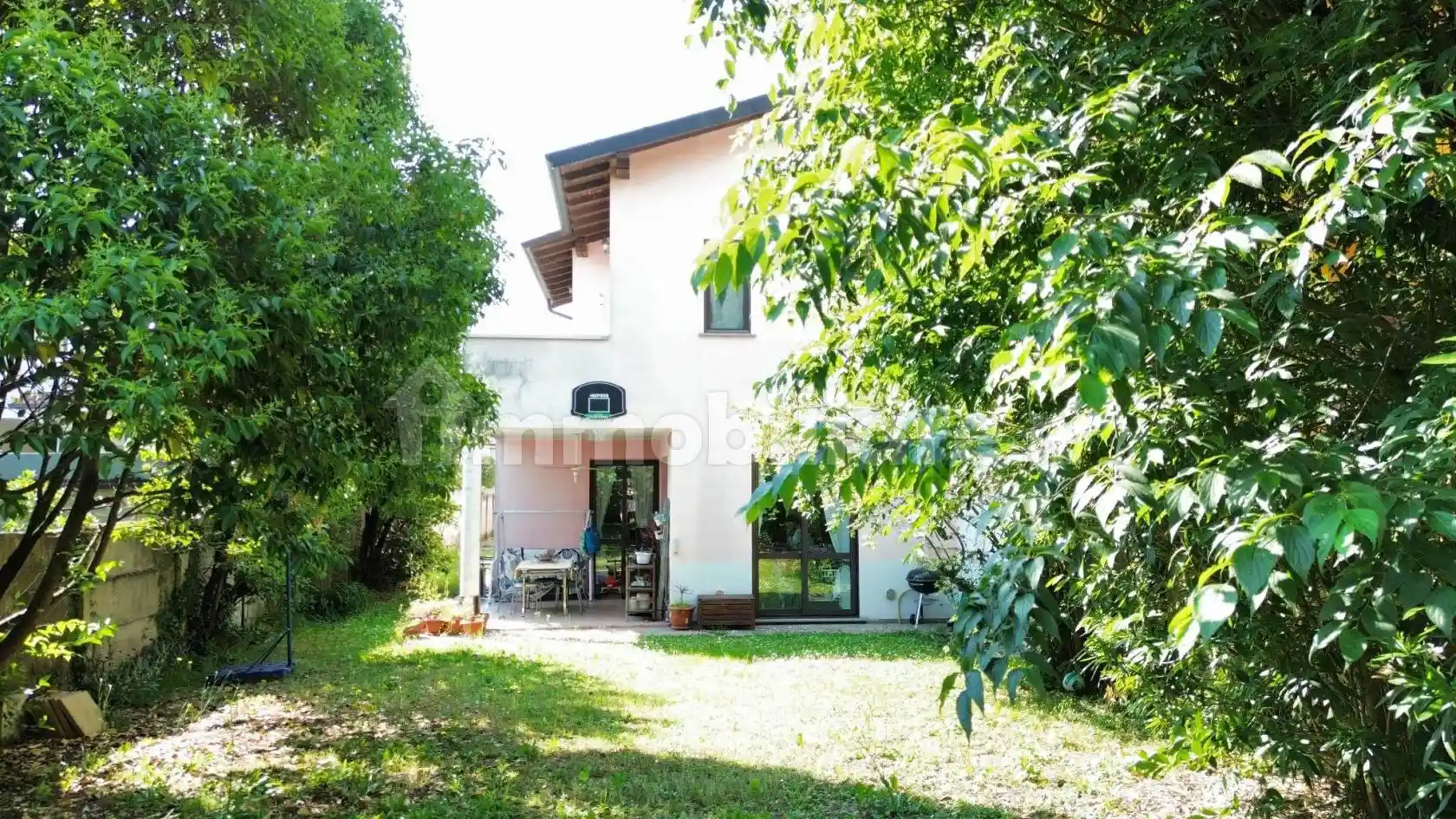 Villa in vendita a Bareggio