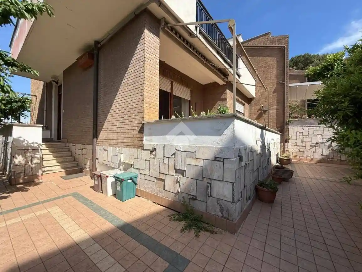 Villa in vendita a Nettuno
