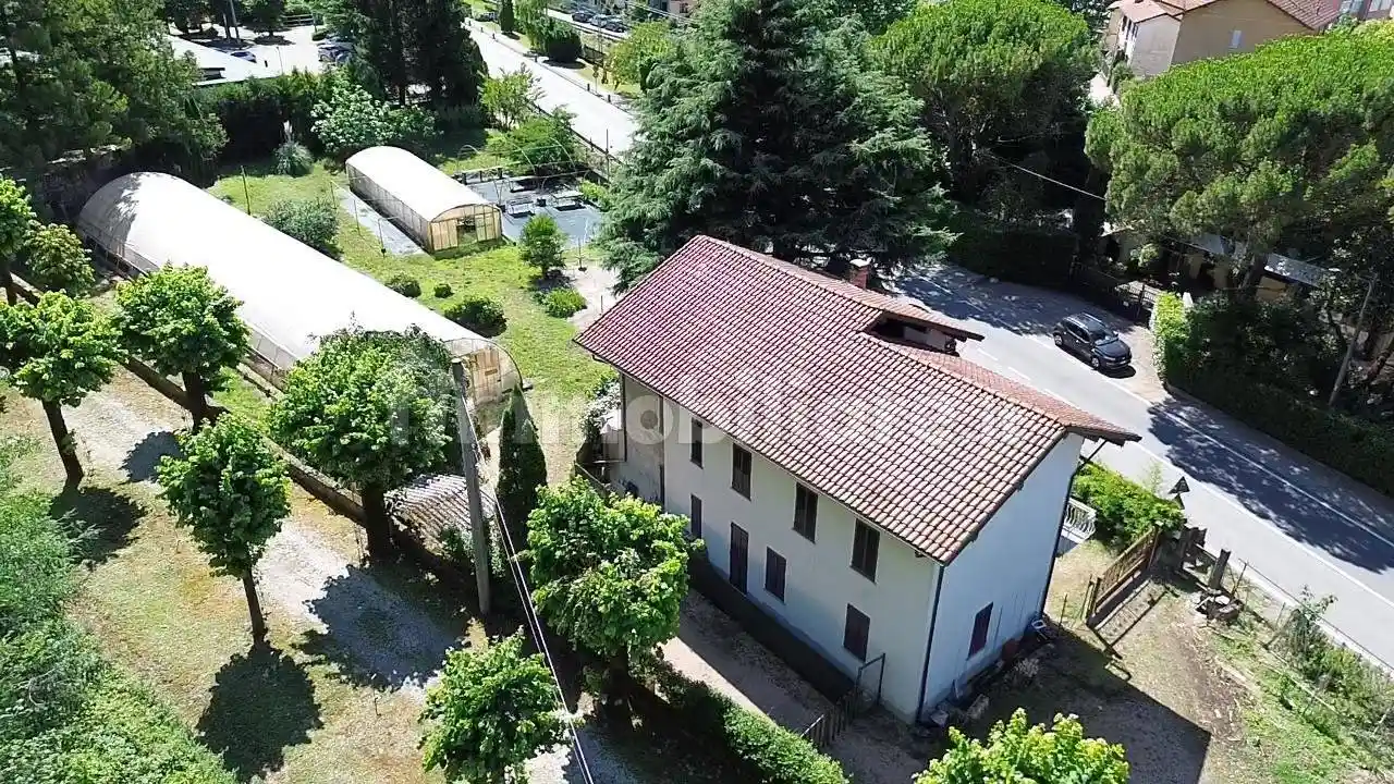 Casa indipendente in vendita a Porto Ceresio