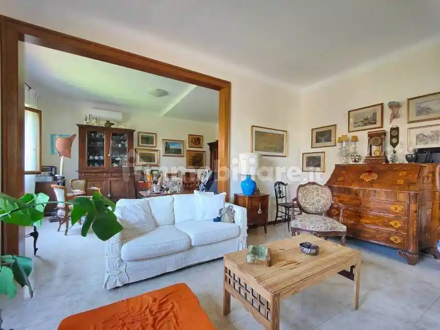 Villa in vendita a San Giuliano Terme