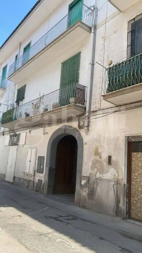 Palazzo - Edificio in vendita a Aversa