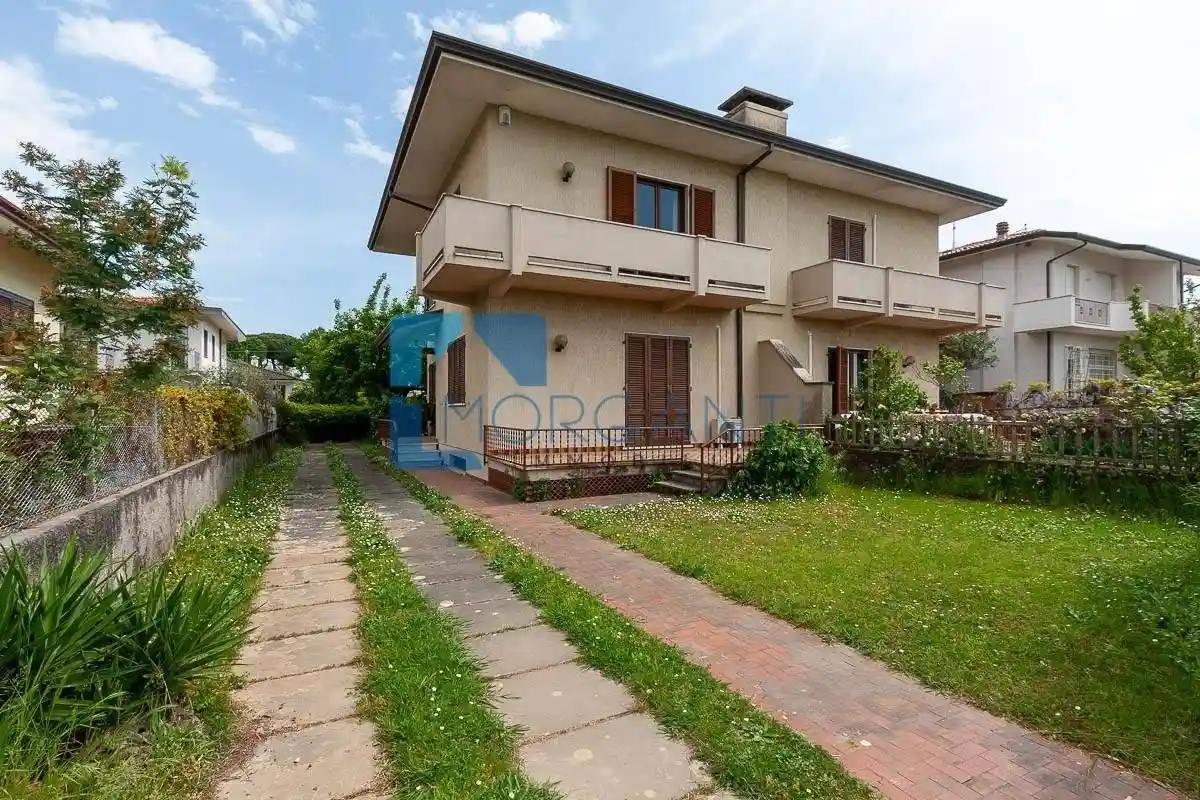 Villetta a schiera in vendita a Pietrasanta