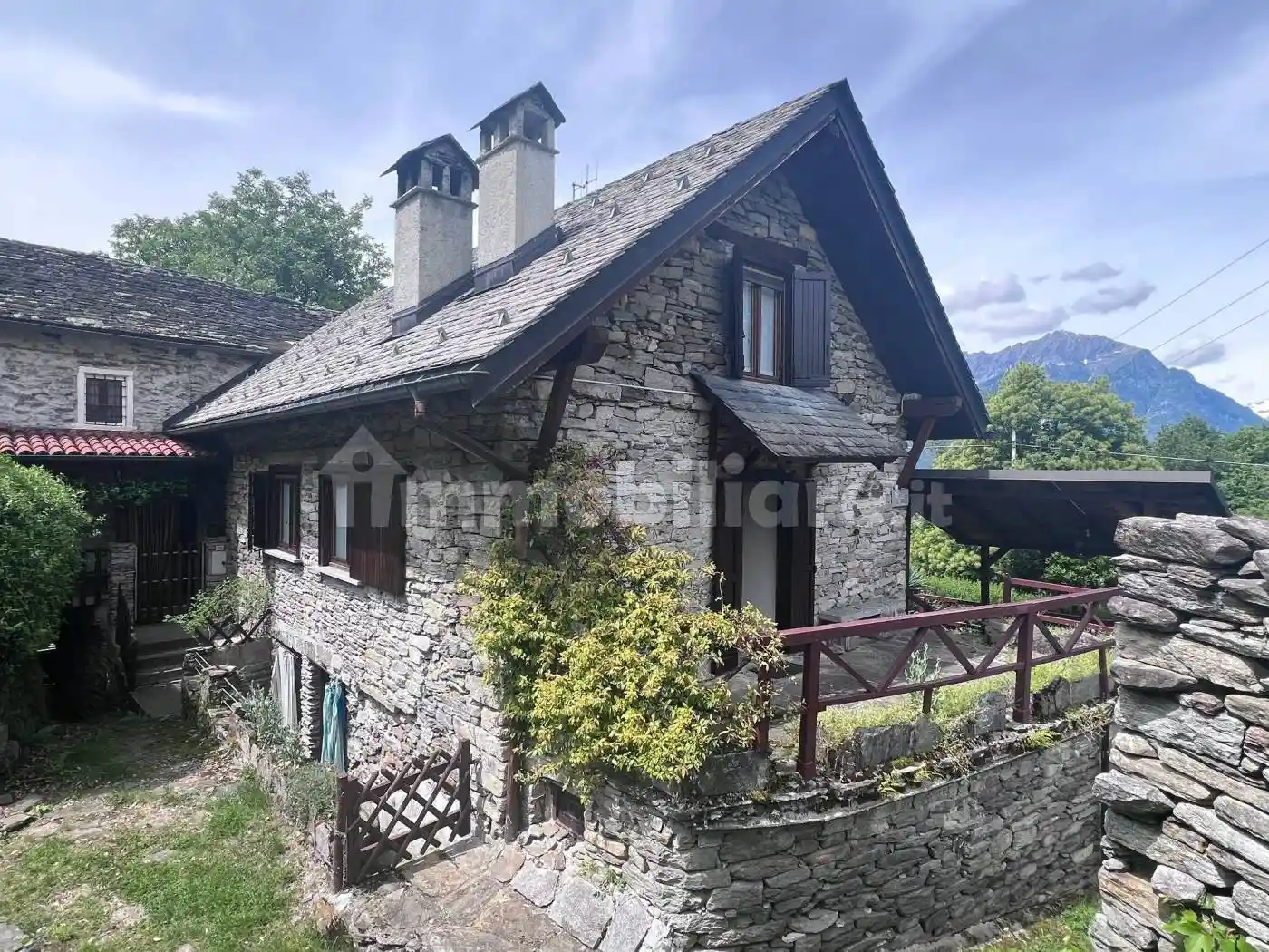 Casa indipendente in vendita a Trontano