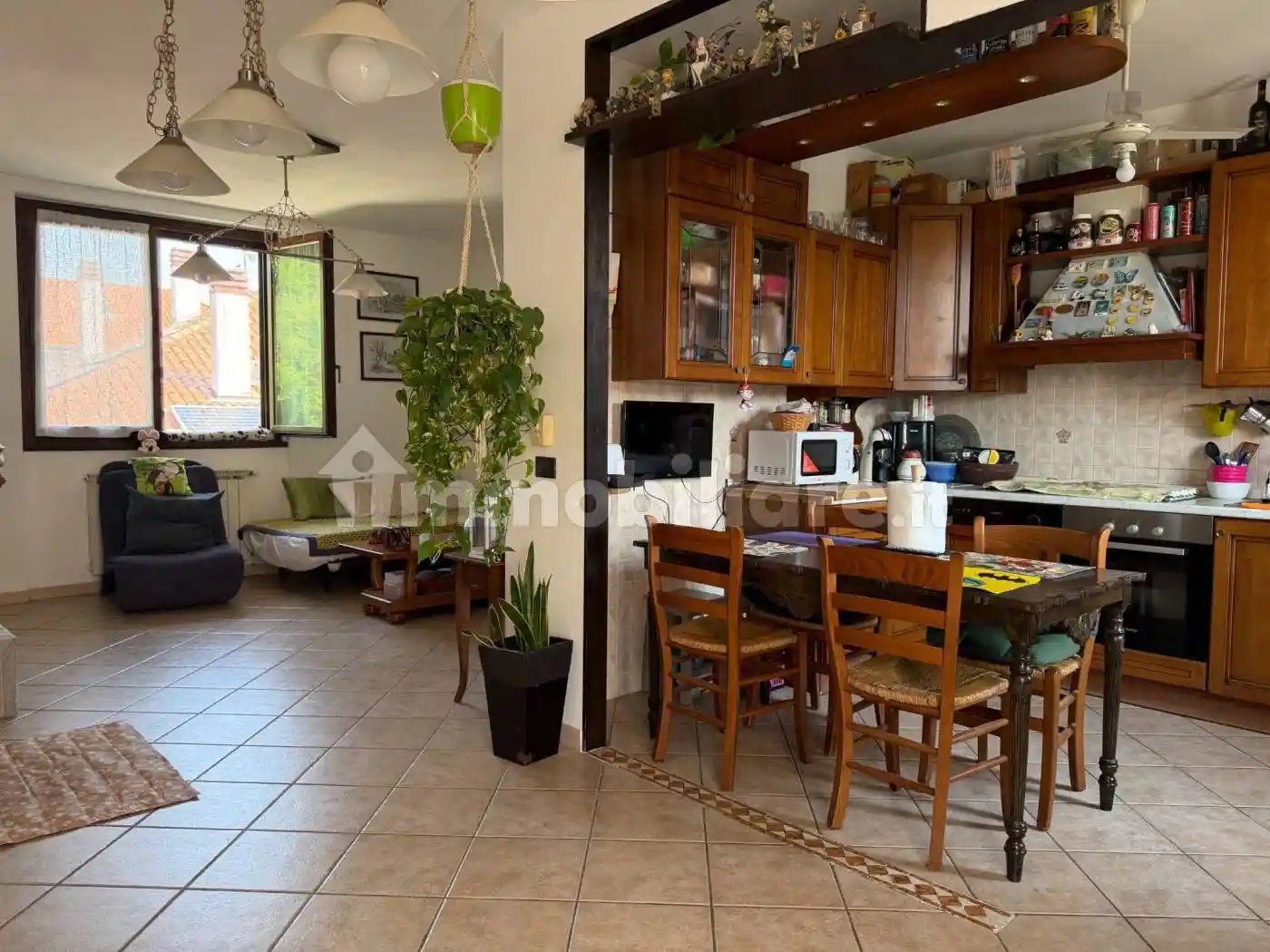 Villa in vendita a Vernate