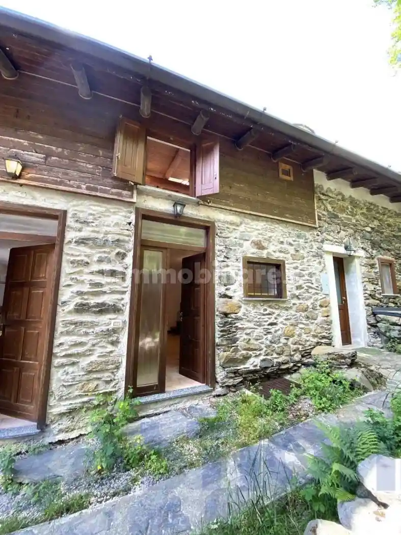 Casa indipendente in vendita a Valbondione