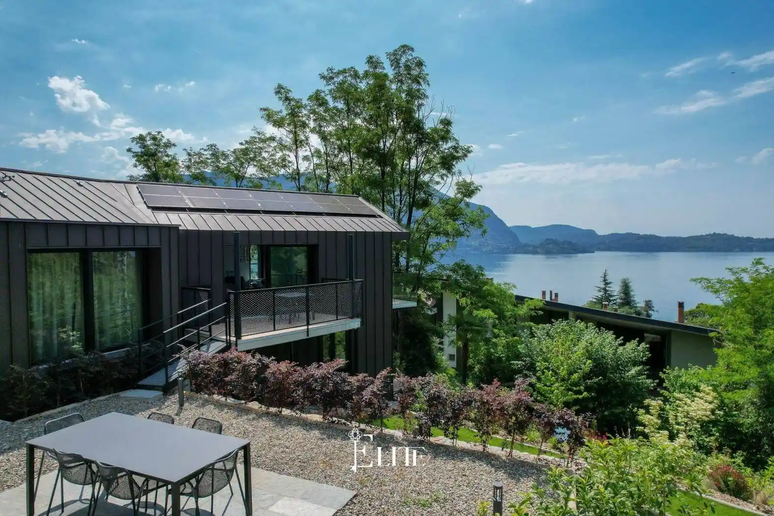 Villa in vendita a Ghiffa